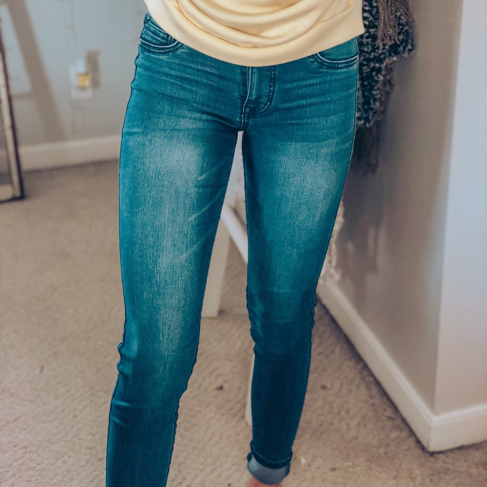 •SKINNY JEANS•